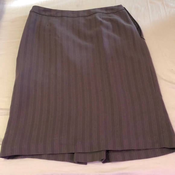 Grey Skirt - Picture 1 of 2